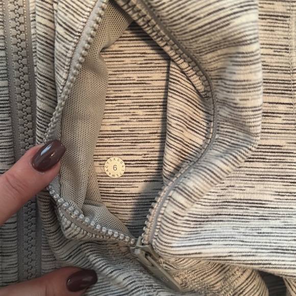 Lululemon Define Jacket - Picture 2 of 3